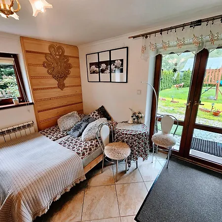 Dlugoszowka 아파트 *